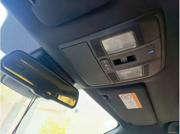 Car image 31