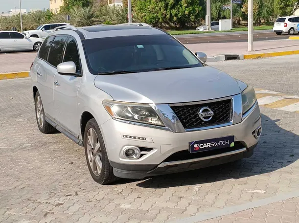 Car image 4