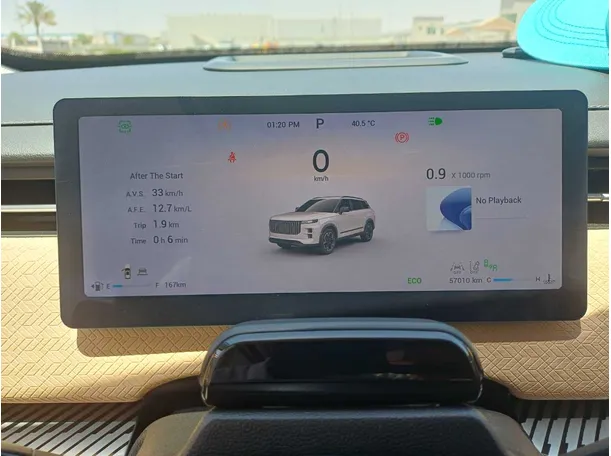 Car image 18