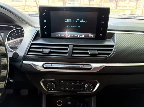Car image 21