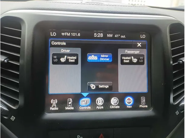 Car image 20