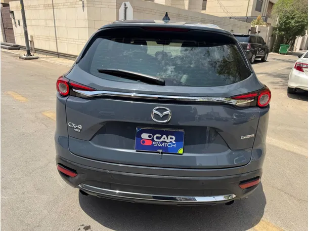 Car image 6