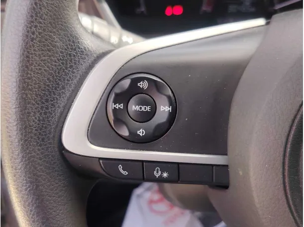 Car image 32