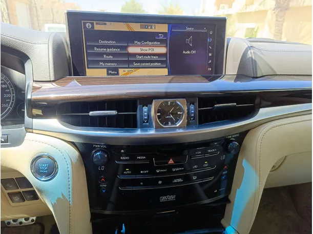 Car image 25