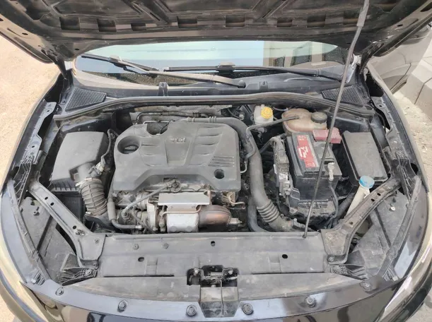 Car image 32
