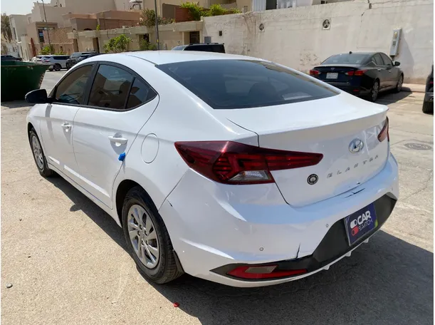 Car image 7