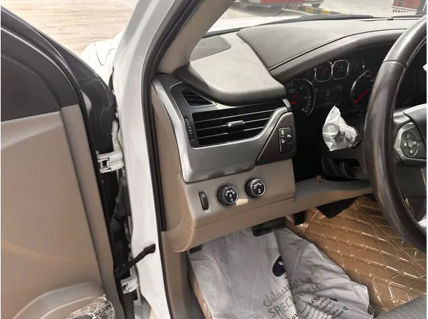 Car image 28