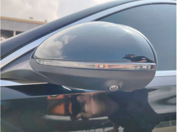 Car image 31