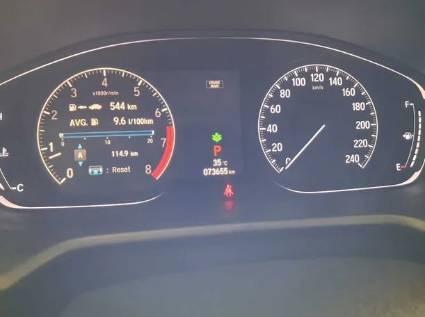 Car image 19