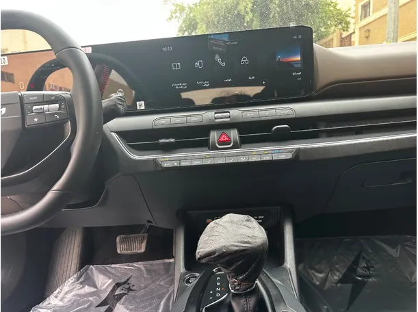 Car image 20