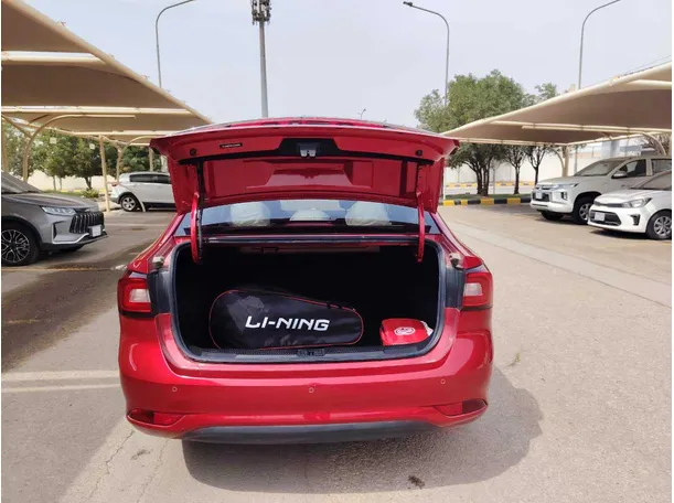 Car image 23