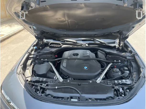 Car image 29