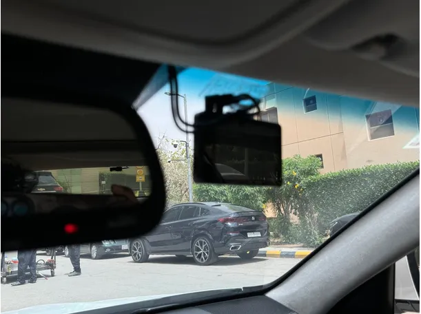 Car image 28