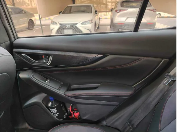 Car image 34