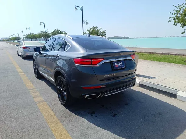 Car image 6