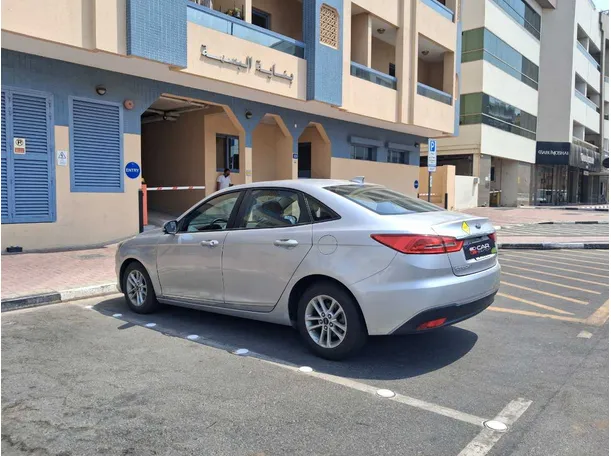 Car image 7