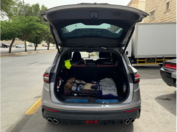 Car image 26