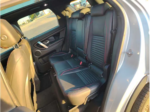 Car image 16