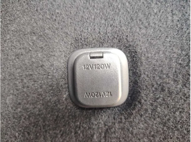 Car image 35