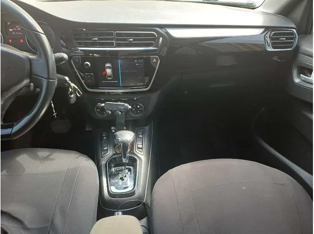 Car image 15