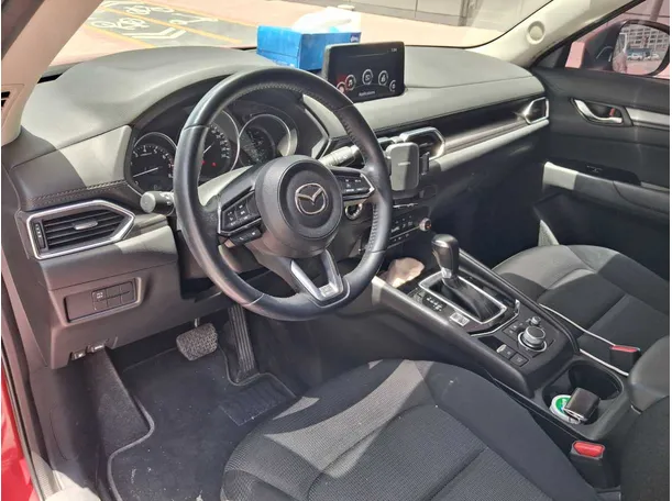 Car image 11