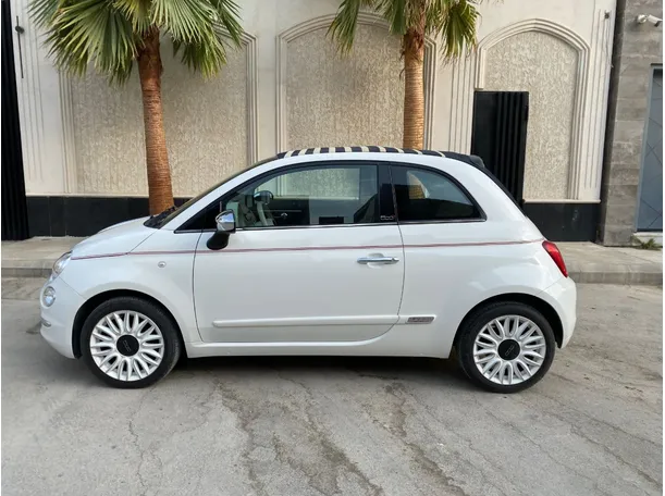 Car image 8