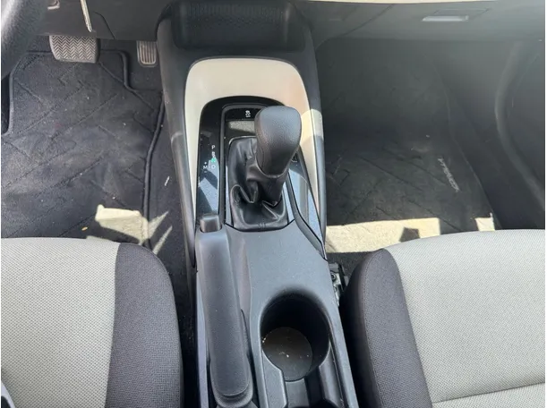 Car image 17