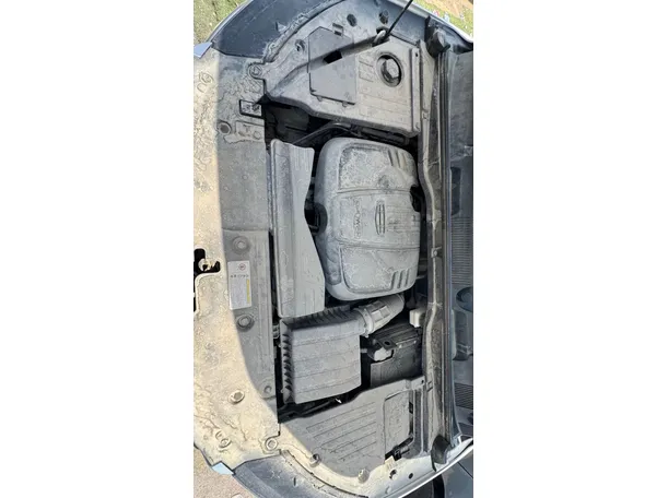 Car image 26