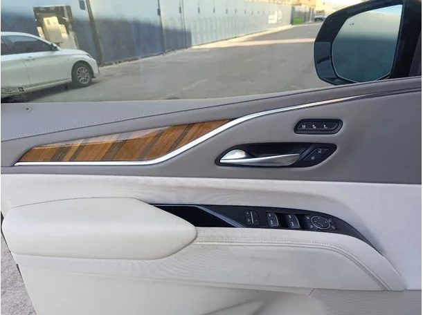 Car image 38