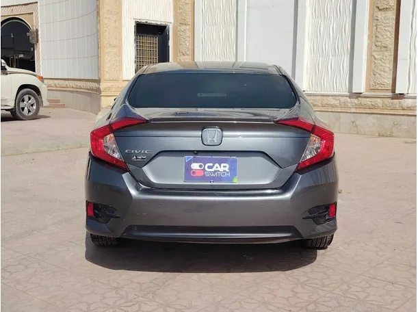 Car image 6