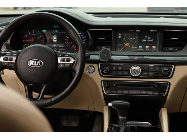 Car image 35