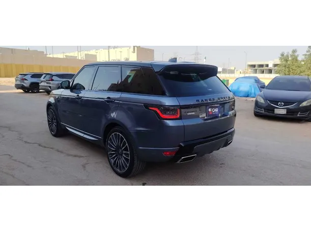 Car image 7