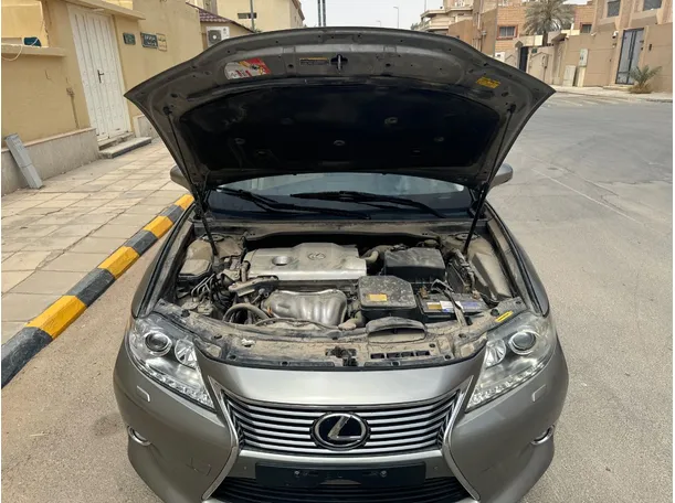 Car image 26
