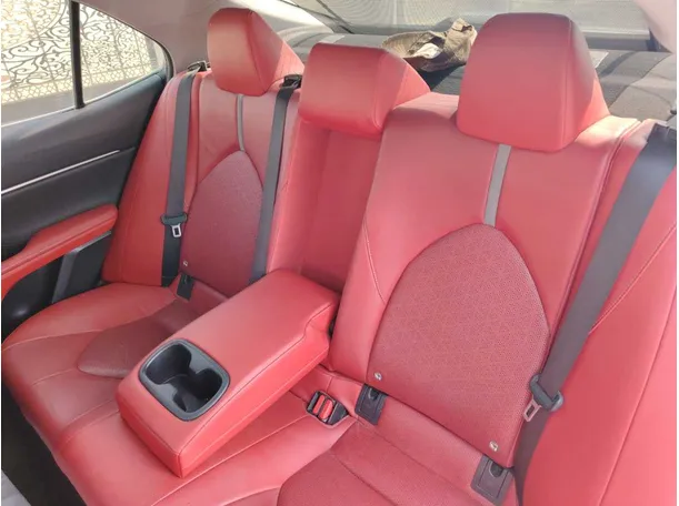 Car image 15