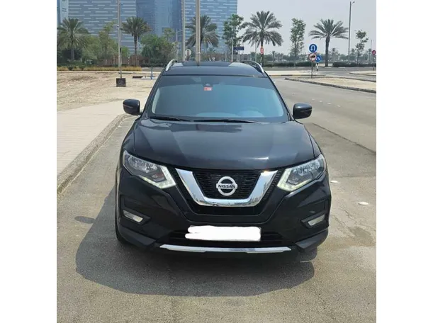 2019 Nissan Rogue in Abu Dhabi
