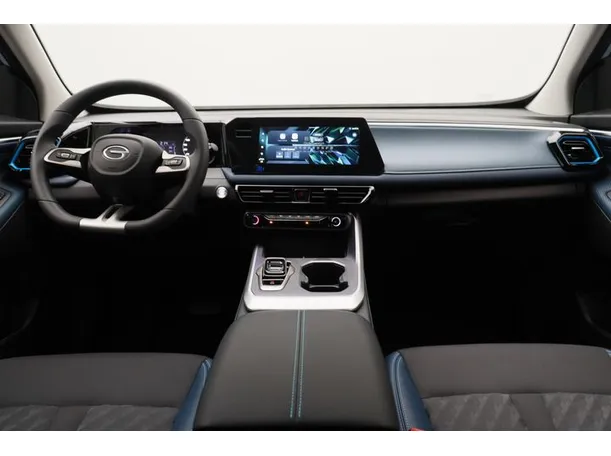 Car image 14