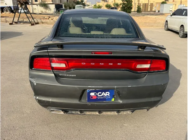Car image 6