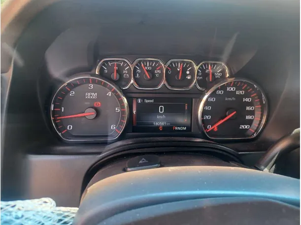 Car image 19