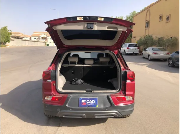 Car image 23
