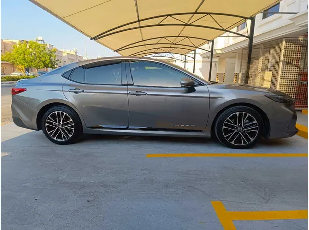 Car image 6