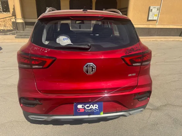 Car image 6