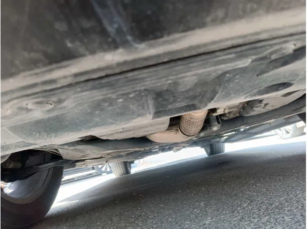Car image 37