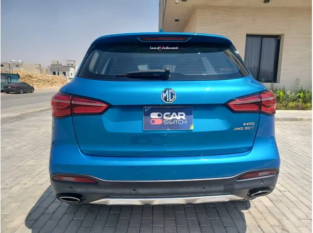 Car image 6