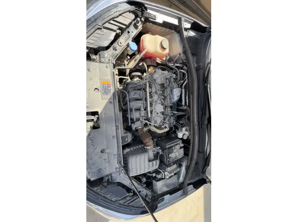 Car image 25