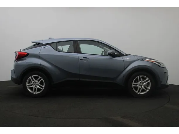 Car image 13