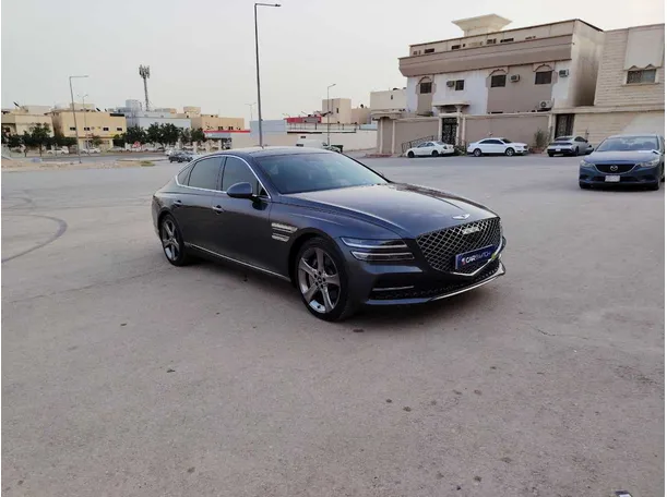 Car image 4