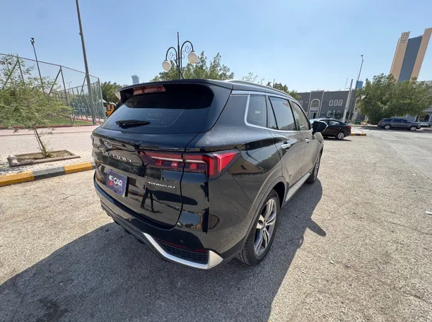 Car image 5