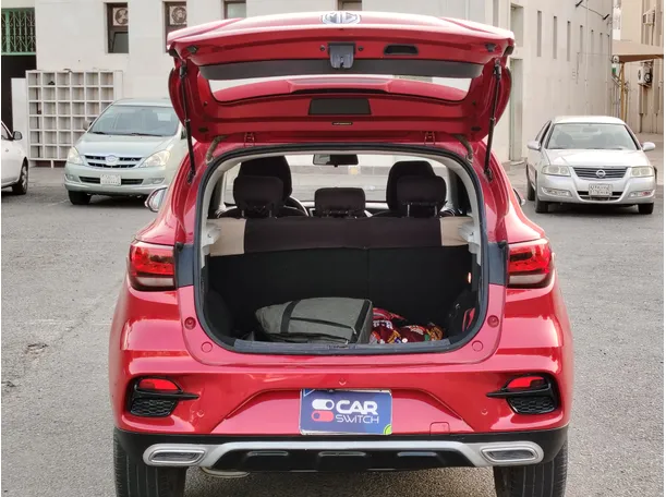 Car image 24