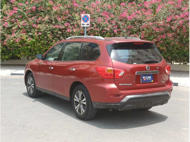 Car image 7