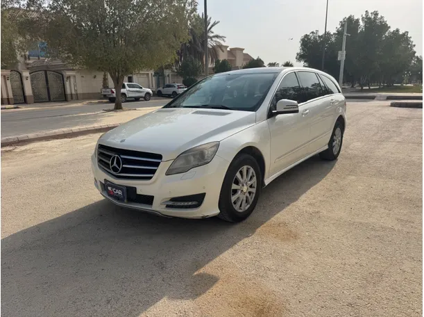 2013 Mercedes R300 in KSA